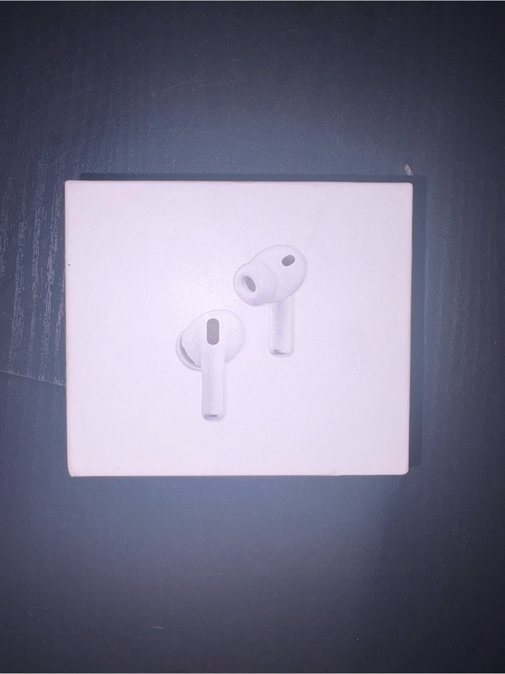 Apple AirPods Pro (White) with Wireless Charging Case